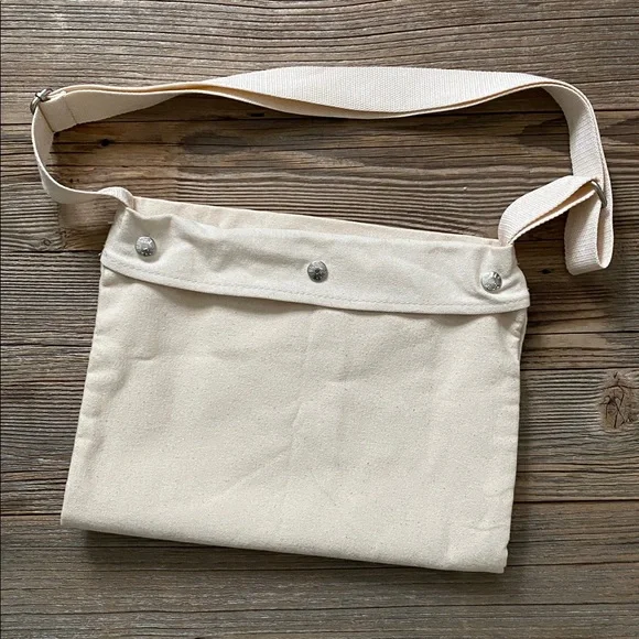 HUMAN MADE Original Shoulder Bag. NWOT. 2018. - Picture 3 of 12